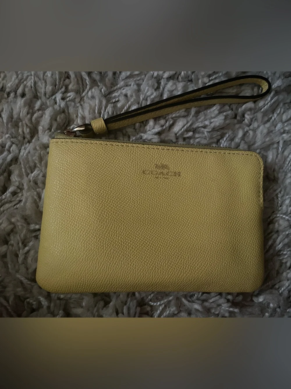 Coach‎ Yellow Leather Wristlet
